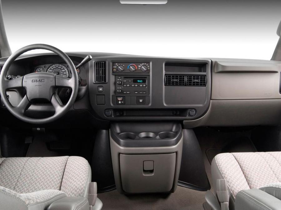  GMC Savana G2500 Cargo Van 2006 года  (фото 5 из 6)